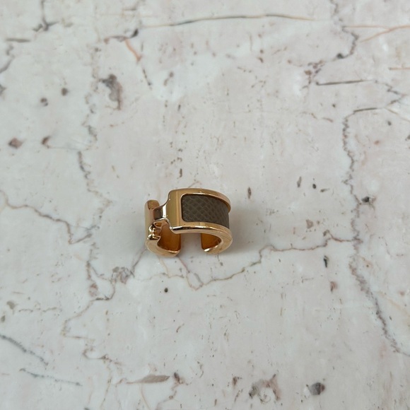 Hermes Olympe Ear Cuff in Epsom Leather and Rose Gold, Small Model - Picture 5 of 11